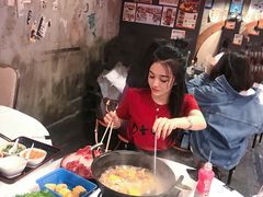 -鲜入围煮花胶鸡海鲜火锅