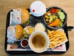 -The Habit Burger Grill 哈比特汉堡(复兴soho店)