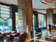 -华海酒店(茂名高铁站店)