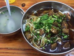 牛腩抱罗粉-小李腌粉(东海店)