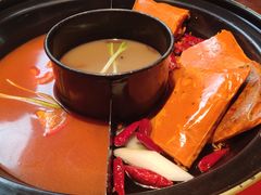 金牌牛油番茄锅-巴邑火锅·夜宵(港隆广场店)
