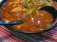 -香巴拉云南餐厅(华莱坞店)