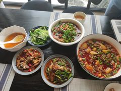 -叁山与肆客服号民宿(龙泉阳光城百工堰公园店)