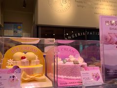 面包甜点陈列柜-巴黎贝甜(宜山路店)