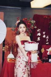 -Lady  Jane高端婚纱礼服馆