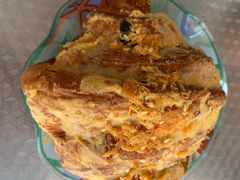 咸蛋黄爆浆可颂-HOT CRUSH趁热集合·现烤面包(环球港店)