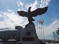 -霍尔果斯国门景区