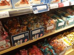 零售区-良品铺子(白云新世界店)