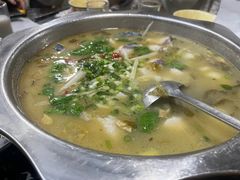 -廖哥泡椒兔(峨眉店)