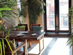 -HIGH FIVE哈福手工汉堡(桂林路店)