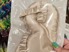 -名创优品(广东省广州琶洲保利广场店)