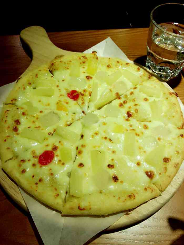 打分 找了好久,该店座落在飞虎首饰斜对面的美食城二楼,团购价很便宜