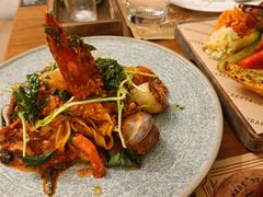 -Mark&Mars Restaurant