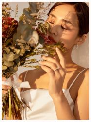 -易摄影婚纱摄影工作室