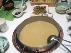 -洪氏嗨捞·猪肚鸡火锅(阳光天地店)