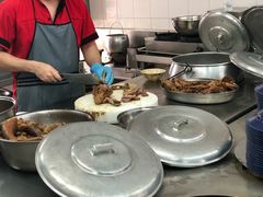 -直落玻璃（瓦煲）肉骨茶