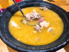 -老滇山寨•云南特色菜•地方菜•民族风情歌舞表演(金碧店)