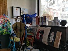 内景-荒岛书店(黄县路店)