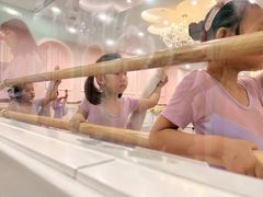 -炫艺舞蹈培训中心(枫尚奥特莱斯店)