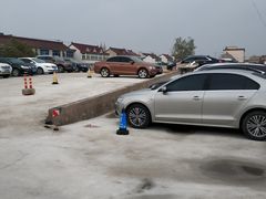 -泊安飞浦东物流大道停车场