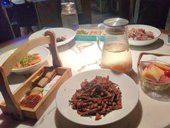 -荷塘秋月·本帮江浙菜(国权路店)