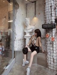 -HANYI韩艺形象店