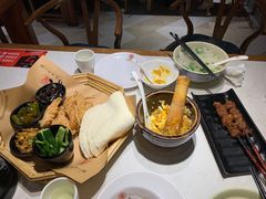 -丁里羊肉小镇(天鹅湖总店)