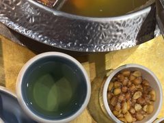 -左庭右院鲜牛肉火锅(金山万达店)