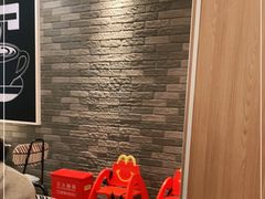 等位区-麦当劳(鼓楼店)