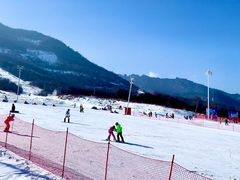 -鳌山滑雪度假区