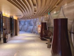 -上海滴水湖皇冠假日酒店