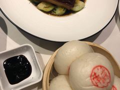 金牌扣肉-南麓·浙里(外滩店)