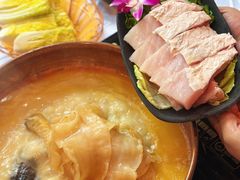 -鲜入围煮花胶鸡海鲜火锅