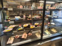 面包甜点陈列柜-芭菲盛宴·环球美食(解放碑英利国际店)