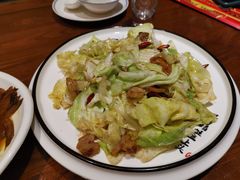 包菜油滋喽-那家老院子东北菜·饺子·小鸡炖蘑菇(艳华街店)