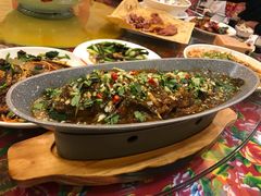 -闯关东东北农家菜(崂山石老人店)