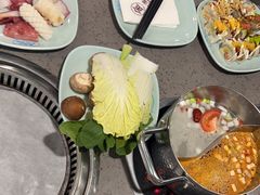 -金滏山烤肉·海鲜·火锅自助餐厅(襄阳万达店)