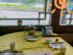 靠窗位-同和居(什刹海店)