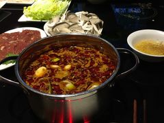 -唯爱KTV聚会餐厅(仙林东城汇店)