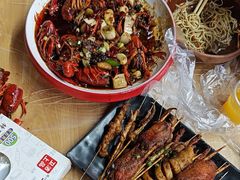 -老街烧烤大排档·地道湖北菜·龙虾馆(汉口火车站店)