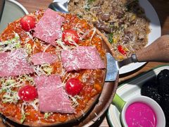 -Dragon Pizza•圆脸龙披萨·牛排餐厅