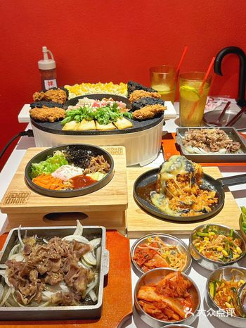 缺点：在广州才有️冲着UFO火锅可以N刷