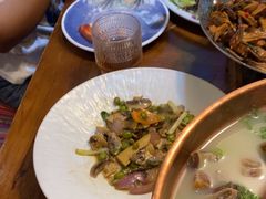 -雀舞云南菜(天津天河城购物中心店)