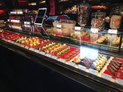 -Salon de The de Joel Robuchon(外滩18号店)