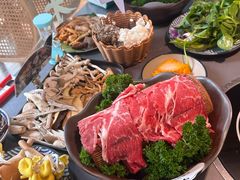 -楠小云·云南鲜牛野生菌自助火锅(九眼桥店)