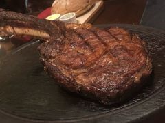 -恰餐厅及酒吧 CHAR Bar & Grill (北京丽都皇冠假日店)