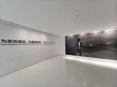 -罗红摄影艺术馆