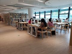 -广州市白云区图书馆