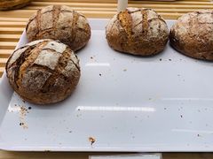 裸麦蔓越莓欧包-新侨三宝乐面包店(崇文门店)