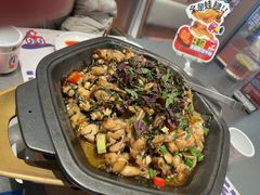 紫苏炭烧牛蛙平锅-蛙来哒(万泰新天地店)